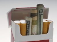 ¿Aumentar los impuestos sobre el consumo de cigarrillos retrasa la edad de inicio en el hábito de fumar? Evidencia para Argentina