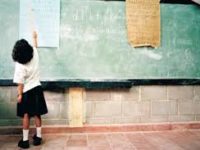 El impacto de la AUH en la educación: más allá de la asistencia escolar