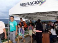 Regularización de Migrantes en Países con Informalidad Alta